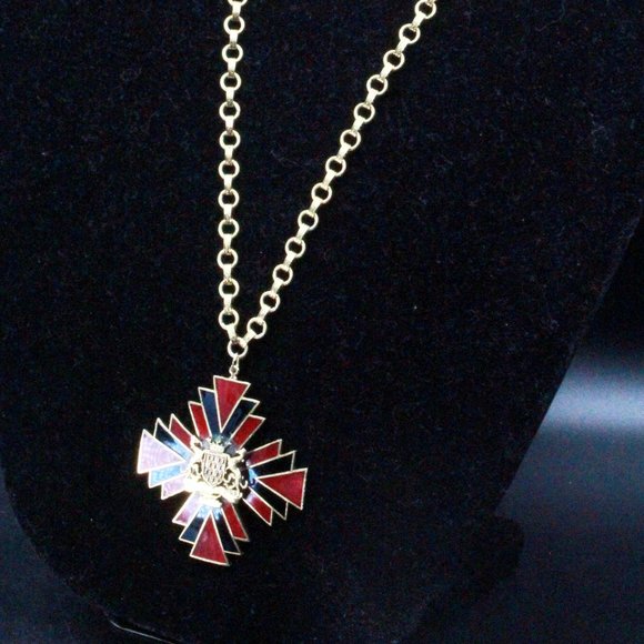 Unsigned Reinad Sunburst Maltese Cross Shield Crest Coat of Arm Necklace - Picture 8 of 8